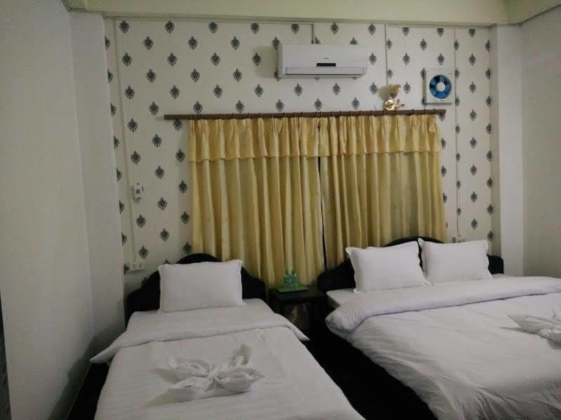 Maylay Guesthouse Vang Vieng Exterior foto